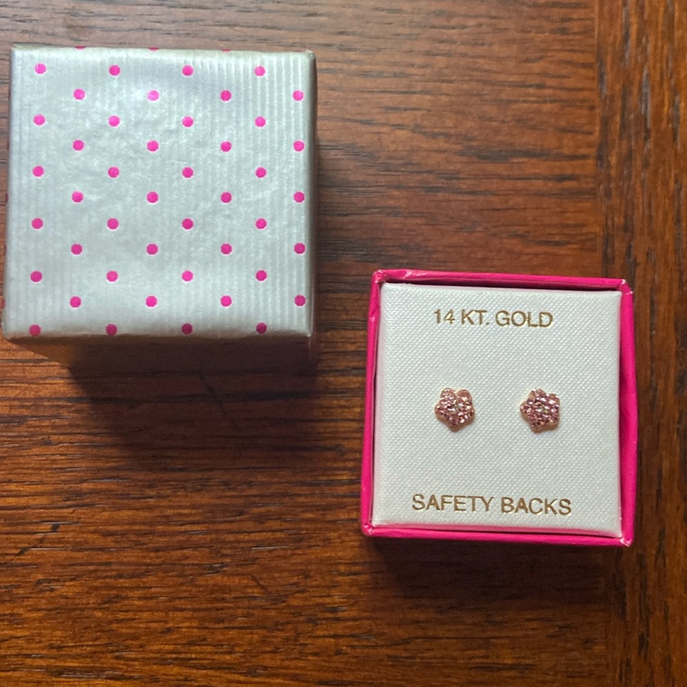 Children’s jewelry pierced earrings